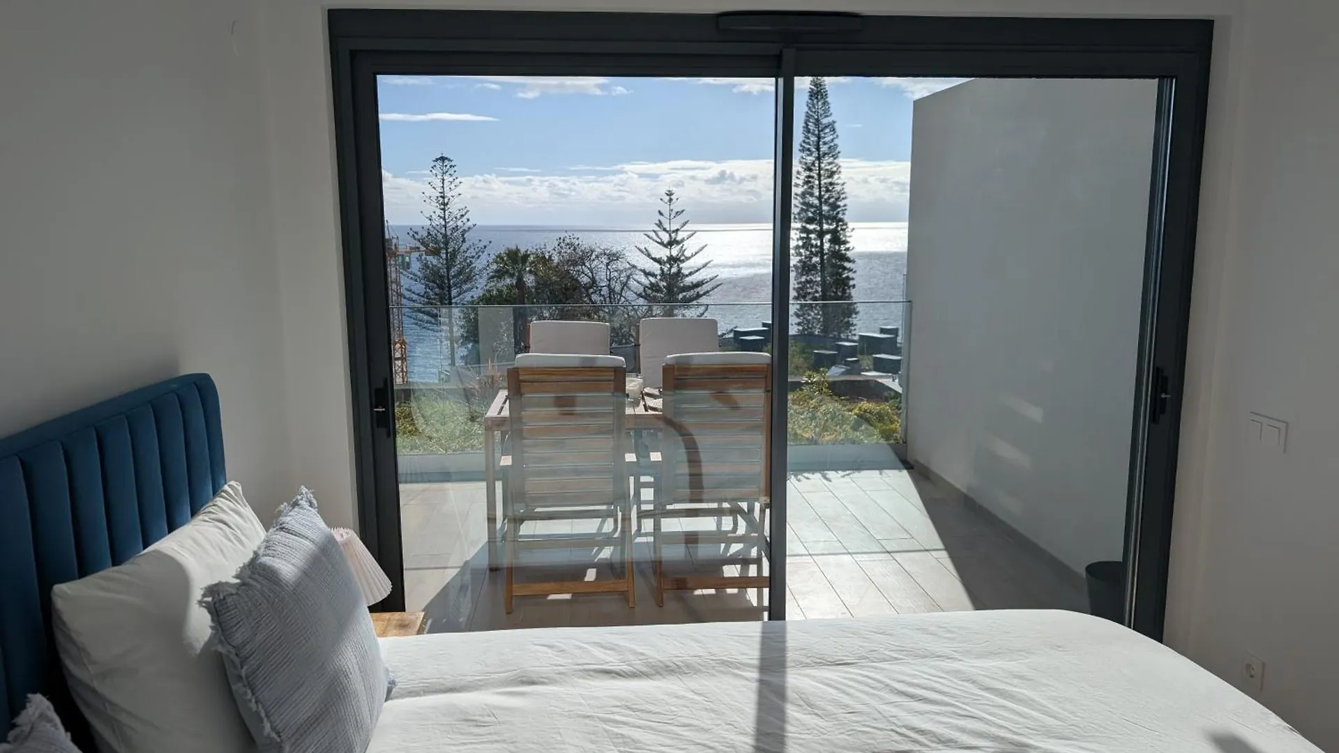 Breathtaking Oceanfront Living, Sunset Facing 3-Bedroom Flat In Acqua Residences フンシャル ポルトガル